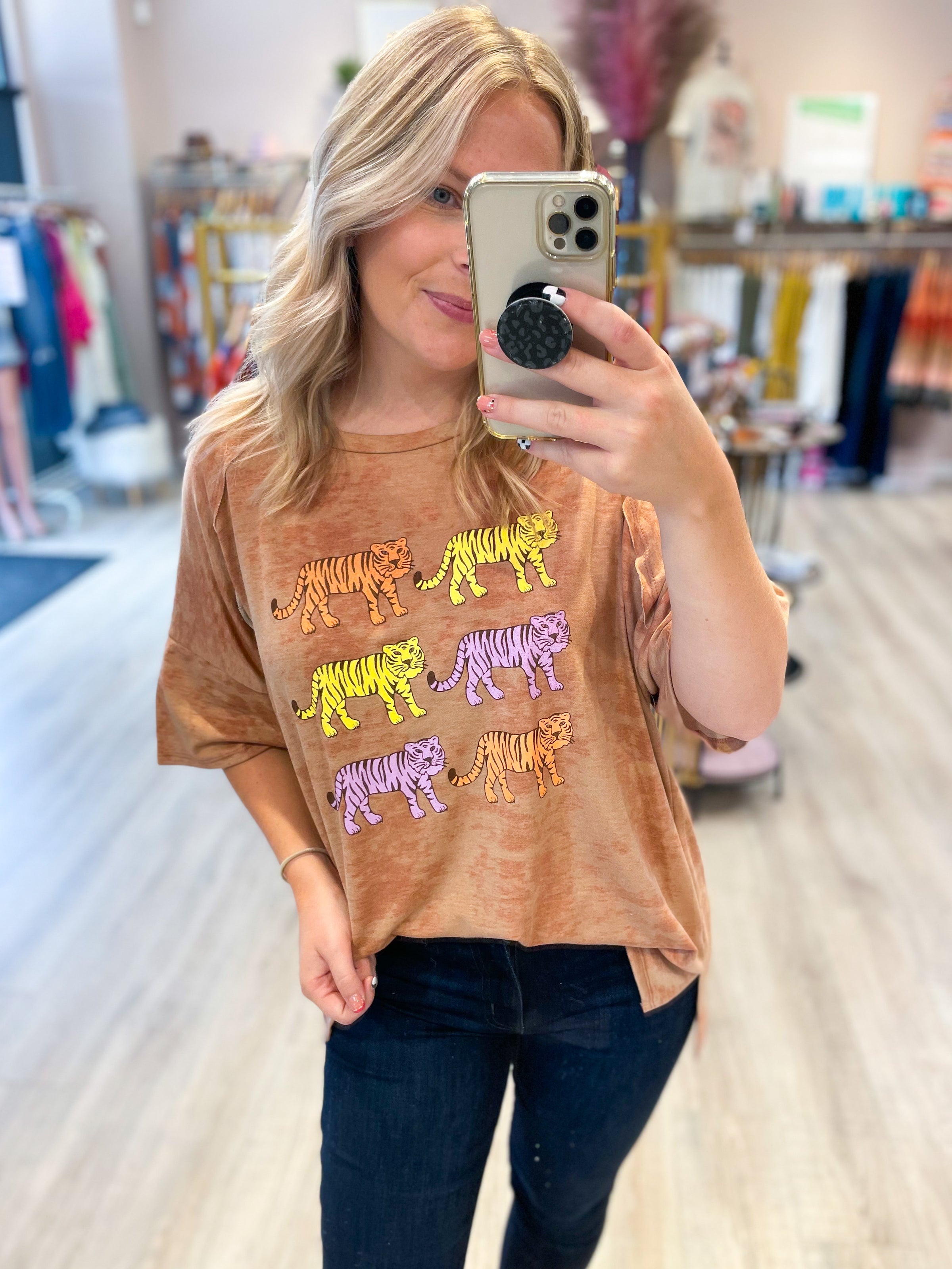 mineral wash top in rust with different color tigers