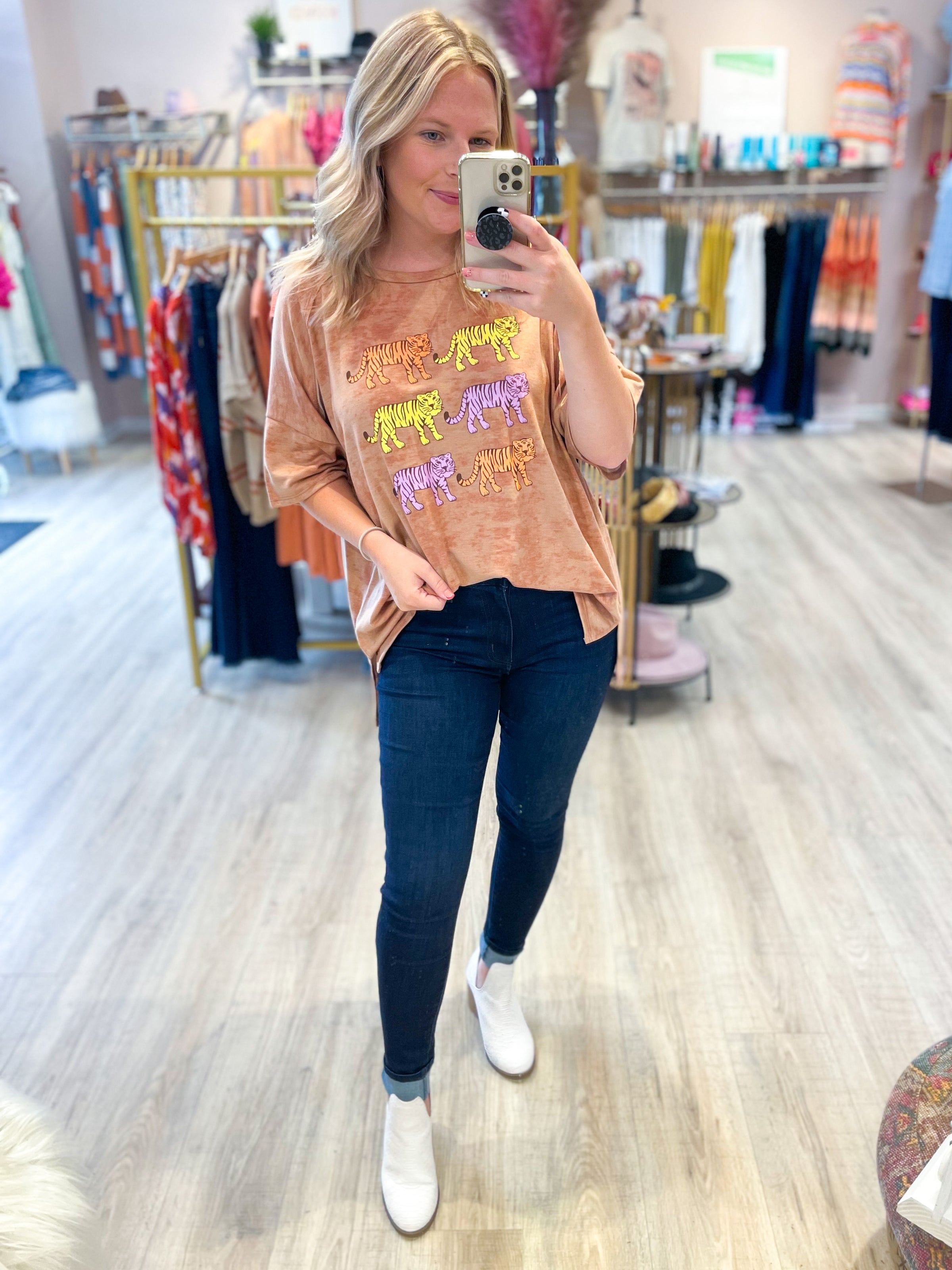 mineral wash top in rust with different color tigers